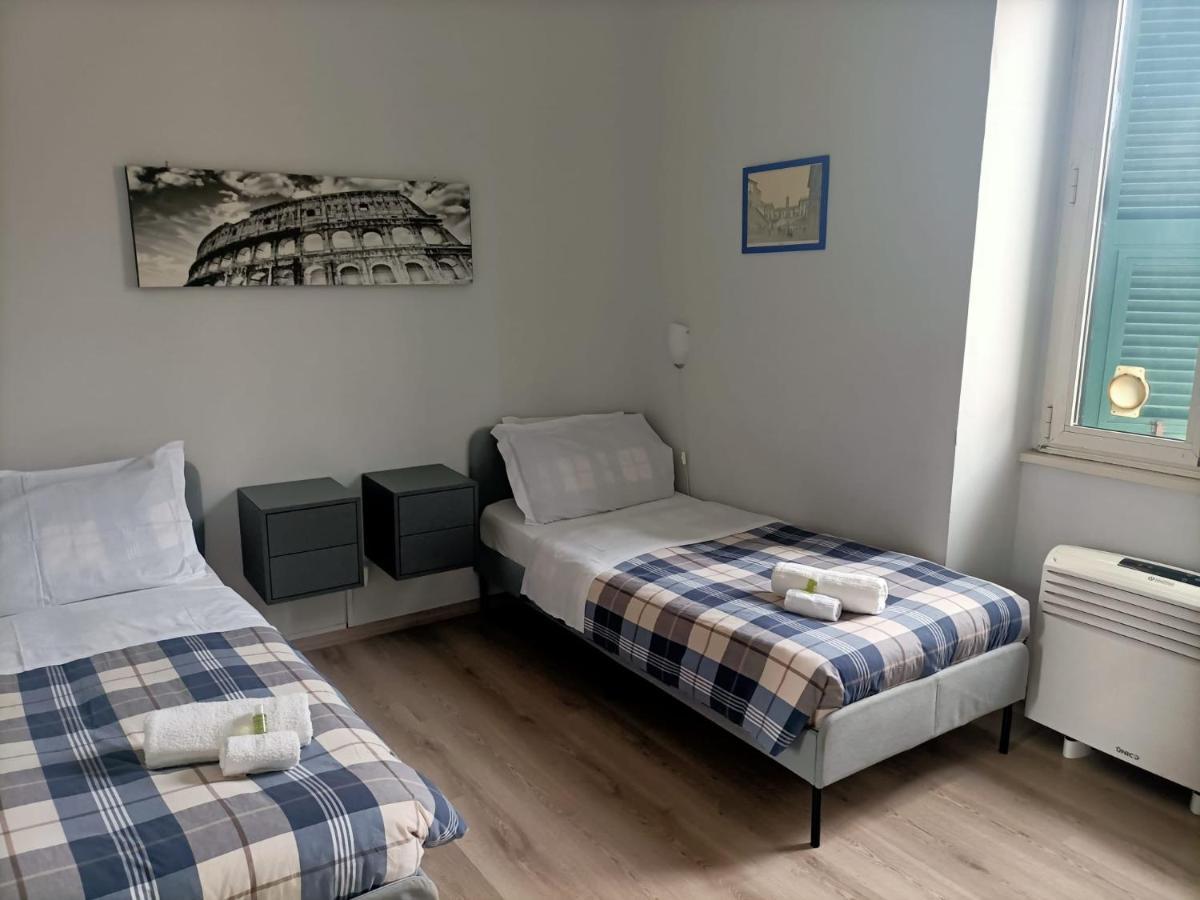 Twin Room with Shared Bathroom
